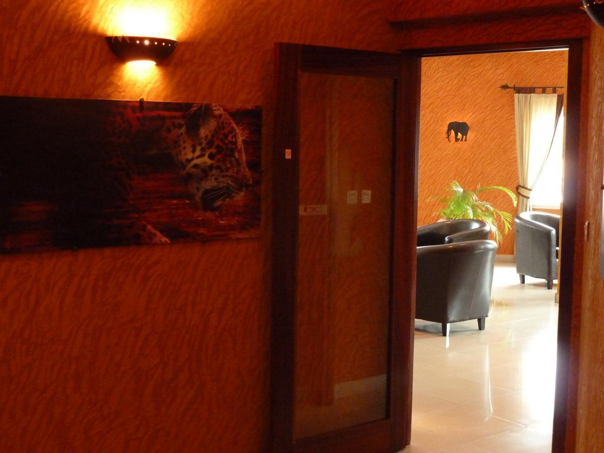 Kactus Lodge Pointe Noire Ngoại thất bức ảnh